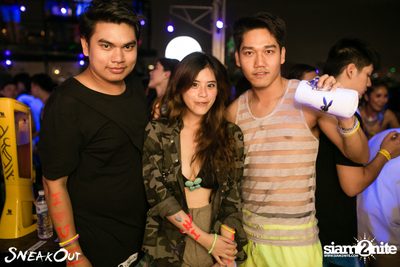 Sneakout : Fullmoon Pool Party at 722 CRAFT Experience — photo 66