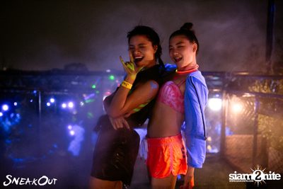 Sneakout : Fullmoon Pool Party at 722 CRAFT Experience — photo 76