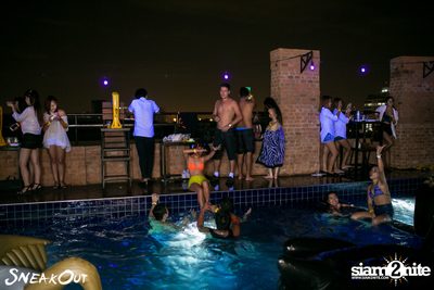 Sneakout : Fullmoon Pool Party at 722 CRAFT Experience — photo 92