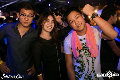 Sneakout : Fullmoon Pool Party at 722 CRAFT Experience — photo 94