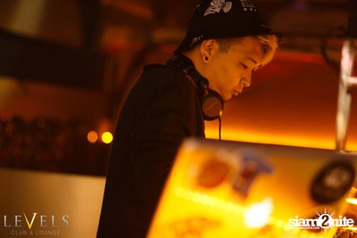 ปาร์ตี้คืนวันเสาร์ ที่ร้าน เลเวล คลับ, สุขุมวิท ซอย 11 — photo 22