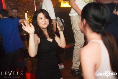 ปาร์ตี้คืนวันเสาร์ ที่ร้าน เลเวล คลับ, สุขุมวิท ซอย 11 — photo 35