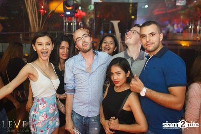 ปาร์ตี้คืนวันเสาร์ ที่ร้าน เลเวล คลับ, สุขุมวิท ซอย 11 — photo 41