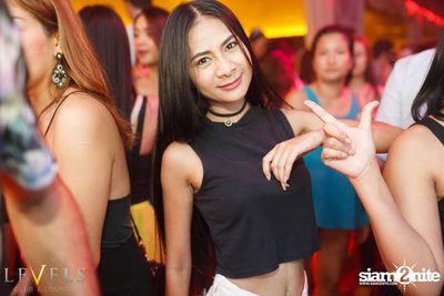 ปาร์ตี้คืนวันเสาร์ ที่ร้าน เลเวล คลับ, สุขุมวิท ซอย 11 — photo 50