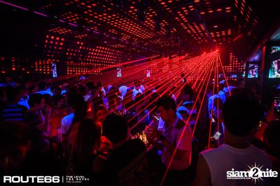 ปาร์ตี้คืนวันเสาร์ ที่ร้าน รูท ซิกตี้ซิก คลับ อาร์ซีเอ — photo 2