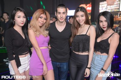 ปาร์ตี้คืนวันเสาร์ ที่ร้าน รูท ซิกตี้ซิก คลับ อาร์ซีเอ — photo 16