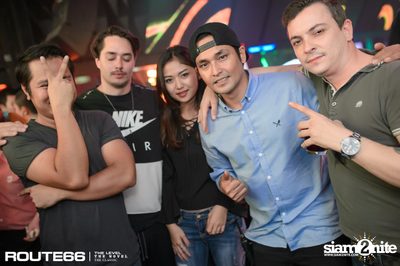 ปาร์ตี้คืนวันเสาร์ ที่ร้าน รูท ซิกตี้ซิก คลับ อาร์ซีเอ — photo 37