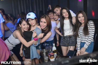 ปาร์ตี้คืนวันเสาร์ ที่ร้าน รูท ซิกตี้ซิก คลับ อาร์ซีเอ — photo 87