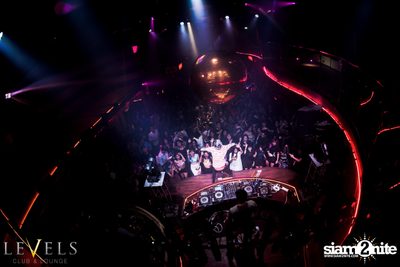 Breathe Carolina ที่ร้าน Levels — photo 4
