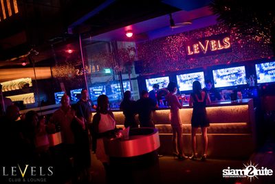 Breathe Carolina ที่ร้าน Levels — photo 27