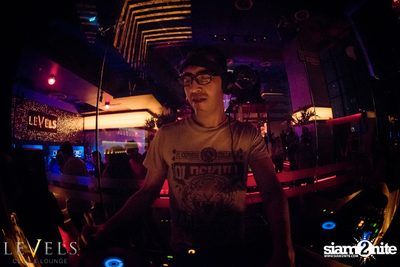 Breathe Carolina ที่ร้าน Levels — photo 42