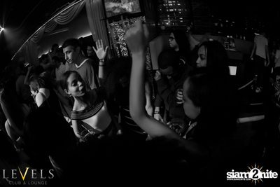 Breathe Carolina ที่ร้าน Levels — photo 44