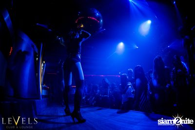 Breathe Carolina ที่ร้าน Levels — photo 46