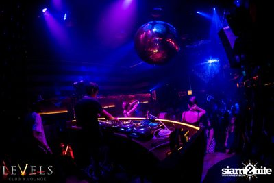Breathe Carolina ที่ร้าน Levels — photo 47