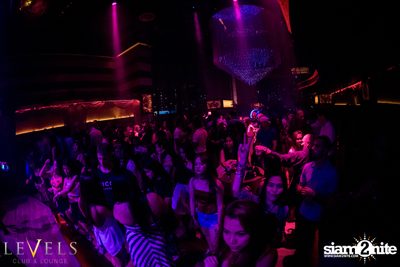 Breathe Carolina ที่ร้าน Levels — photo 48