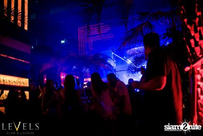Breathe Carolina ที่ร้าน Levels — photo 73