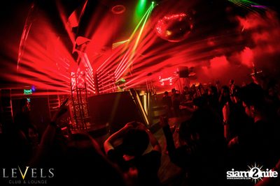 Breathe Carolina ที่ร้าน Levels — photo 78