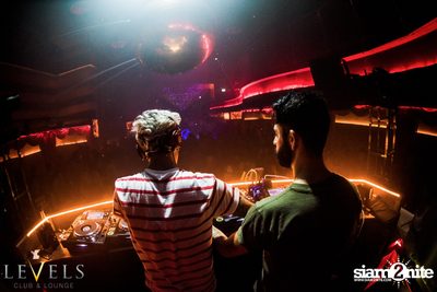Breathe Carolina ที่ร้าน Levels — photo 84