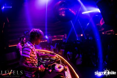 Breathe Carolina ที่ร้าน Levels — photo 88