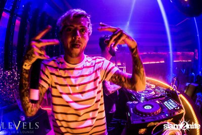 Breathe Carolina ที่ร้าน Levels — photo 89