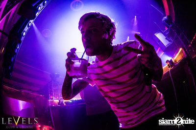 Breathe Carolina ที่ร้าน Levels — photo 93