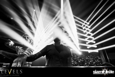 Breathe Carolina ที่ร้าน Levels — photo 97