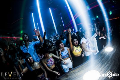 Breathe Carolina ที่ร้าน Levels — photo 99
