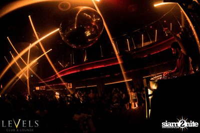 Breathe Carolina ที่ร้าน Levels — photo 101