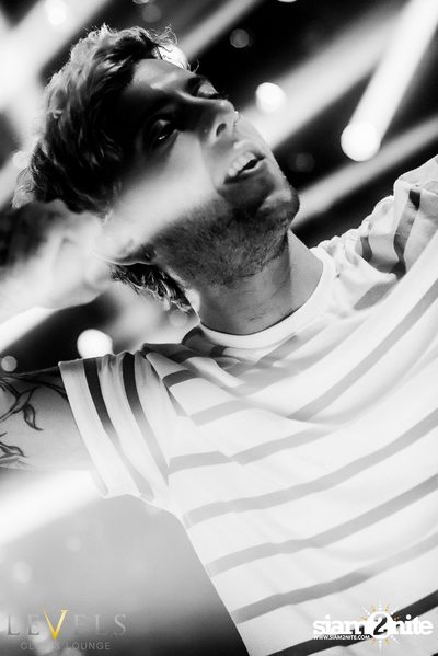 Breathe Carolina ที่ร้าน Levels — photo 126
