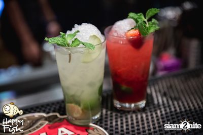 คืนวันศุกร์ ที่ร้าน แฮปปี้ ฟิช, เอเชีย ทีค เดอะ ริเวอร์ฟร้อนท์ — photo 5