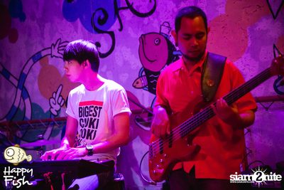 คืนวันศุกร์ ที่ร้าน แฮปปี้ ฟิช, เอเชีย ทีค เดอะ ริเวอร์ฟร้อนท์ — photo 20