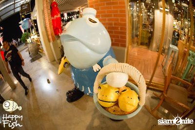 คืนวันศุกร์ ที่ร้าน แฮปปี้ ฟิช, เอเชีย ทีค เดอะ ริเวอร์ฟร้อนท์ — photo 25