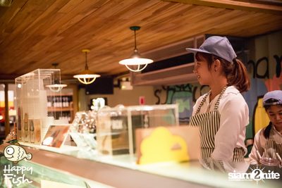 คืนวันศุกร์ ที่ร้าน แฮปปี้ ฟิช, เอเชีย ทีค เดอะ ริเวอร์ฟร้อนท์ — photo 65