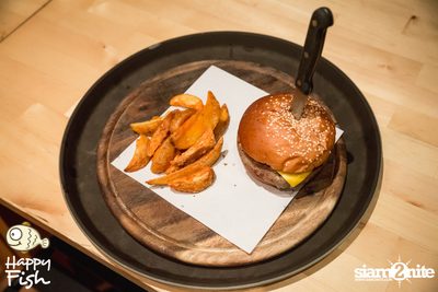 คืนวันศุกร์ ที่ร้าน แฮปปี้ ฟิช, เอเชีย ทีค เดอะ ริเวอร์ฟร้อนท์ — photo 82