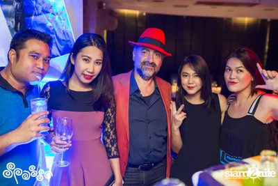 คืนวันศุกร์ ที่ Grand Hyatt Erawan Bangkok — photo 43