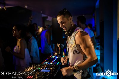 SO POOL PARTY ที่ The Water Club | โรงแรม โซ โซฟิเทล — photo 136
