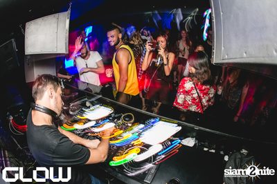 Layered Love & Junesis at GLOW — photo 3