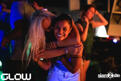 Layered Love & Junesis at GLOW — photo 31