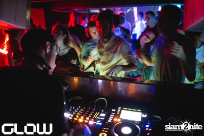 Layered Love & Junesis at GLOW — photo 79
