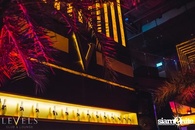 Powderpuff นำเสนอ Pink on Pink ที่ V-Club | เลเวลส์ — photo 2