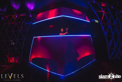 Powderpuff นำเสนอ Pink on Pink ที่ V-Club | เลเวลส์ — photo 9