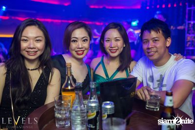 Powderpuff นำเสนอ Pink on Pink ที่ V-Club | เลเวลส์ — photo 25