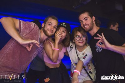 Powderpuff นำเสนอ Pink on Pink ที่ V-Club | เลเวลส์ — photo 43