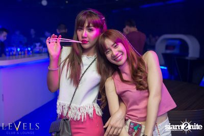 Powderpuff นำเสนอ Pink on Pink ที่ V-Club | เลเวลส์ — photo 44
