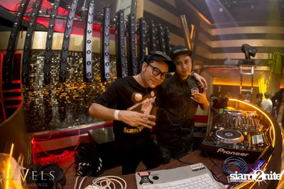 Powderpuff นำเสนอ Pink on Pink ที่ V-Club | เลเวลส์ — photo 50