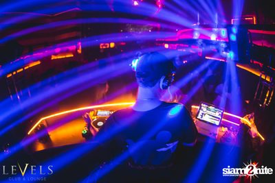 Powderpuff นำเสนอ Pink on Pink ที่ V-Club | เลเวลส์ — photo 52