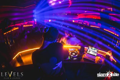 Powderpuff นำเสนอ Pink on Pink ที่ V-Club | เลเวลส์ — photo 53