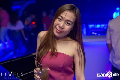 Powderpuff นำเสนอ Pink on Pink ที่ V-Club | เลเวลส์ — photo 66