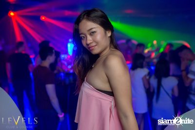 Powderpuff นำเสนอ Pink on Pink ที่ V-Club | เลเวลส์ — photo 68