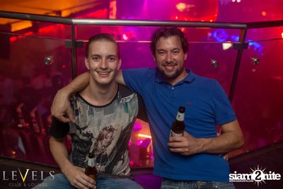 Powderpuff นำเสนอ Pink on Pink ที่ V-Club | เลเวลส์ — photo 75